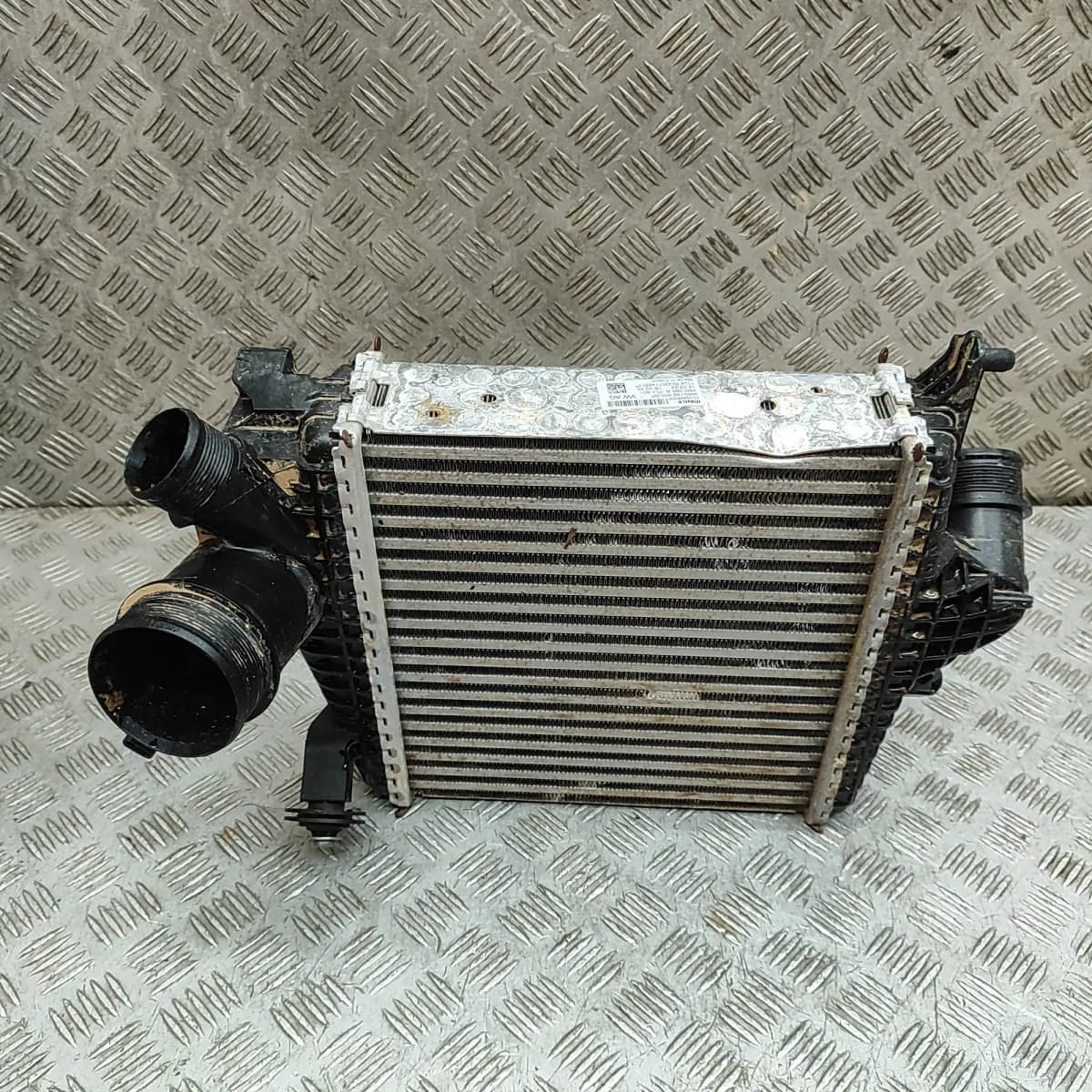 AUDI Q8 4MN Left Intercooler Radiator 4M0145803BP 3.0 Hybrid 33710730