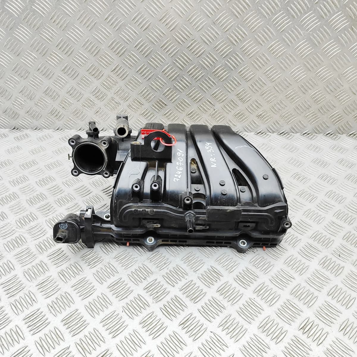 RENAULT CAPTUR Mk2 Intake Manifold 72467093 1.0 Petrol 74kw 2021 35779182