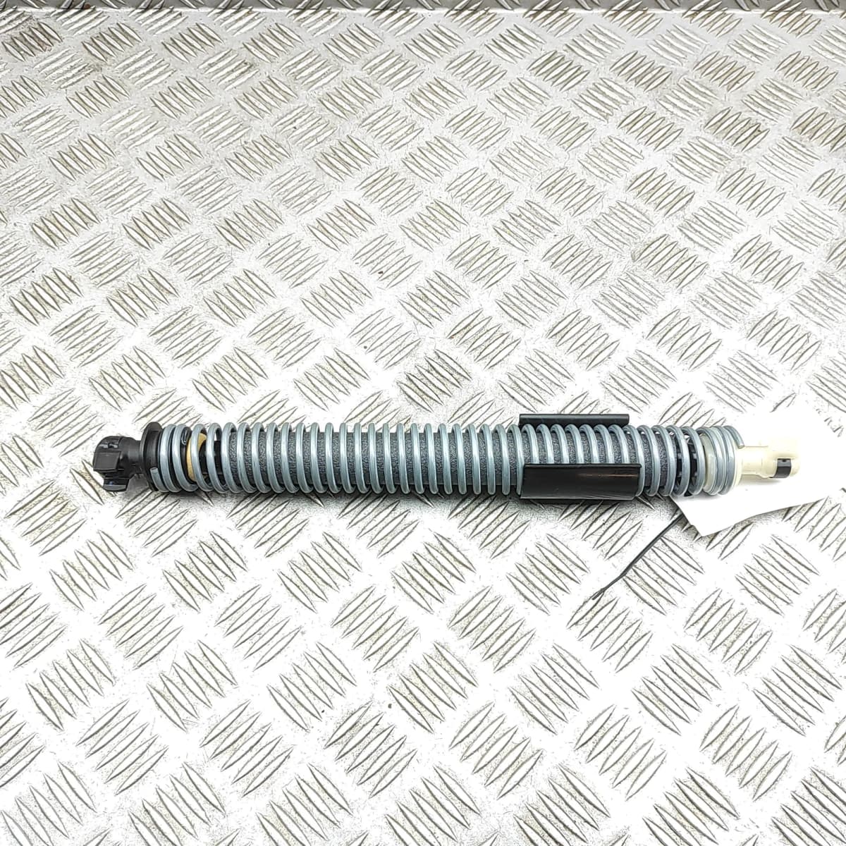 BMW 5 G60 Right Side Tailgate Gas Strut 5A01516 Electricity 250kw 2024 35417922