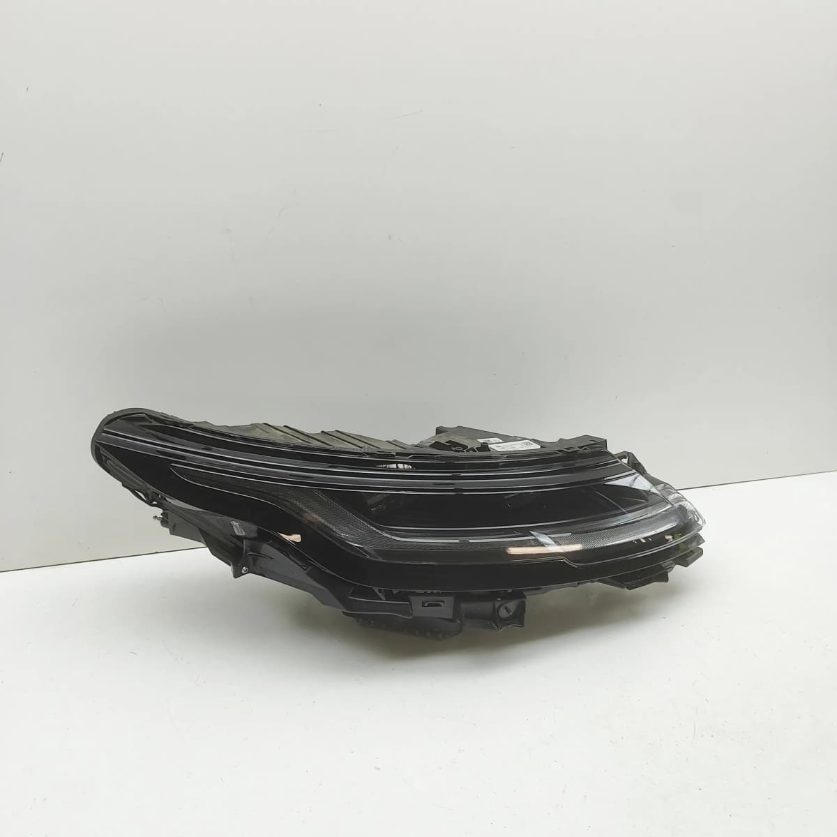 LAND ROVER RANGE ROVER EVOQUE L551 Front Right Headlight R8D2-13W029-DB RHD 2025