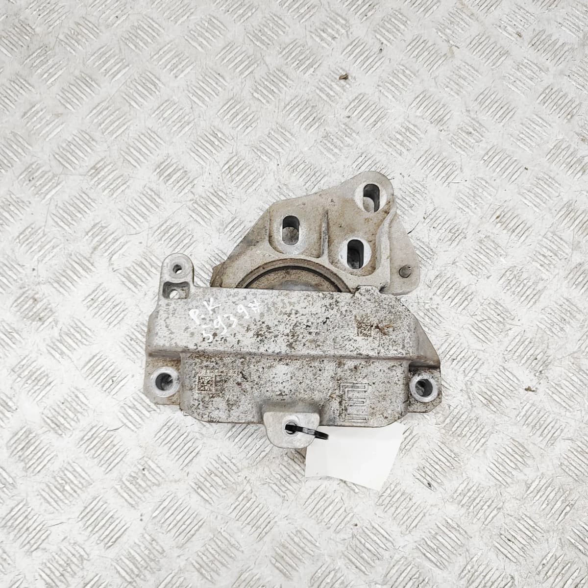 MERCEDES-BENZ EQB X243 Left Side Engine Mount A2432402500 Electricity 215kW 2022