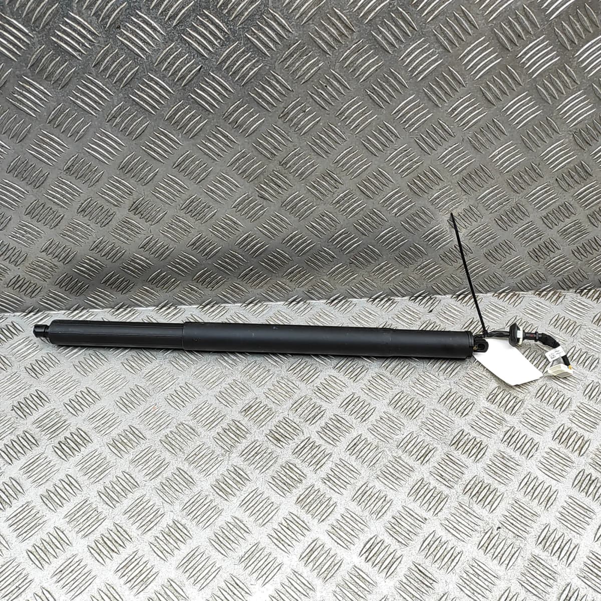 BMW X5 G05 Right Side Tailgate Gas Strut 9482800 2024 34021158