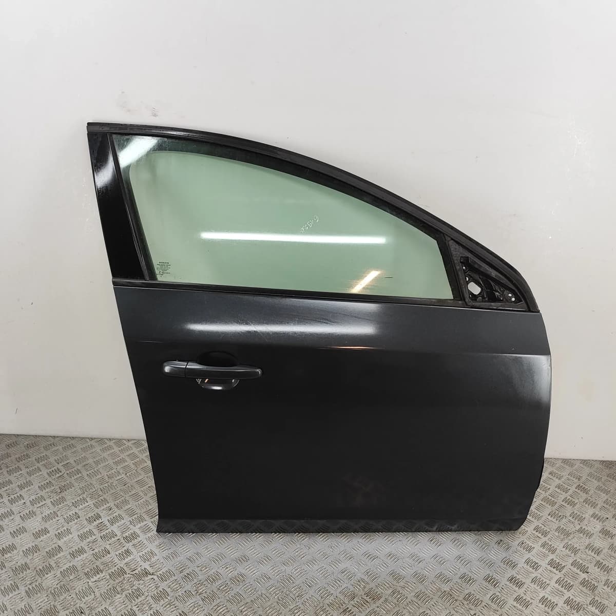 VOLVO S60 Mk2 Front Right Door RHD 31424598 2.0 Diesel 88kw 2017 34831133