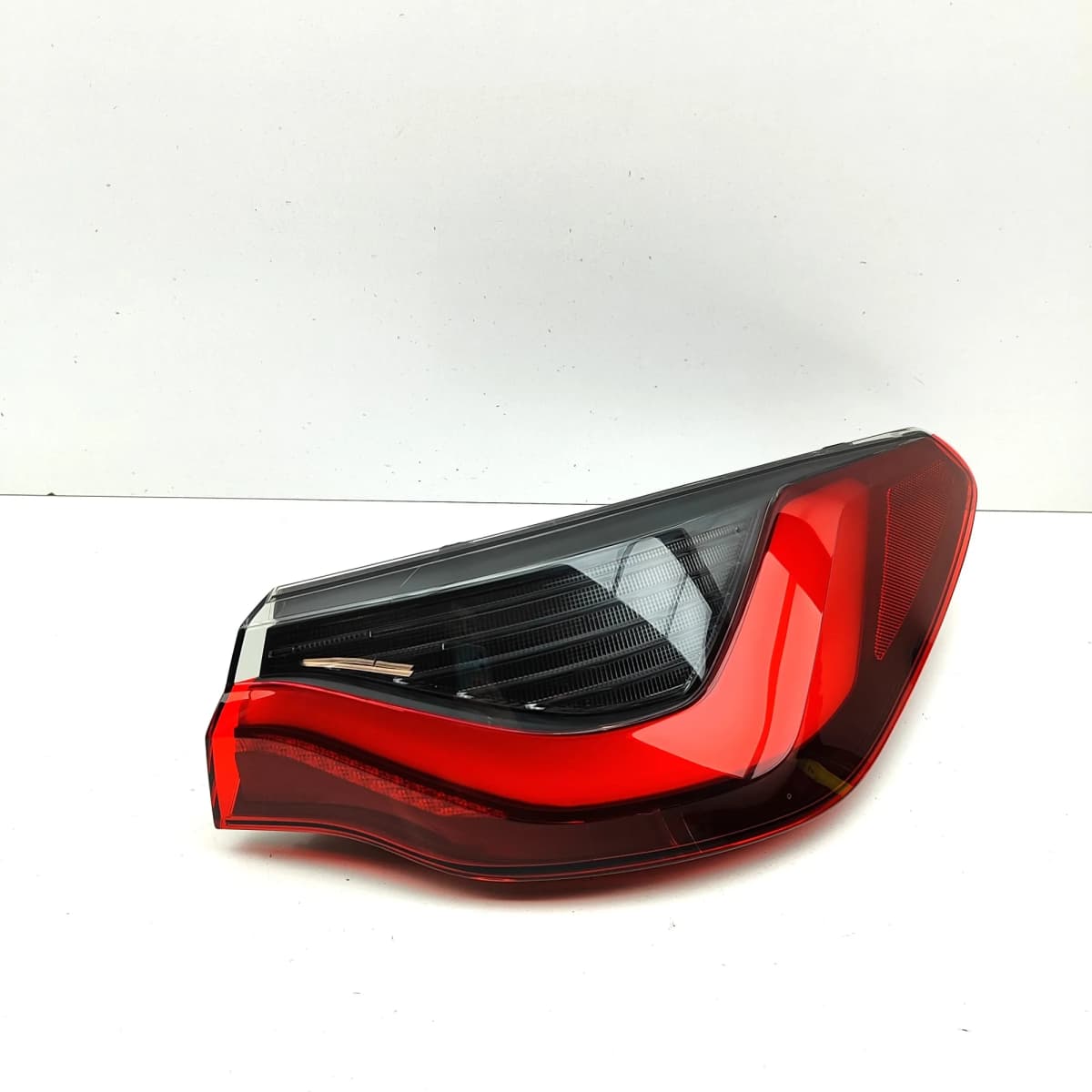 BMW 4 Gran Coupe G26 Rear Right Side Panel Tail Light 7477604 35283828