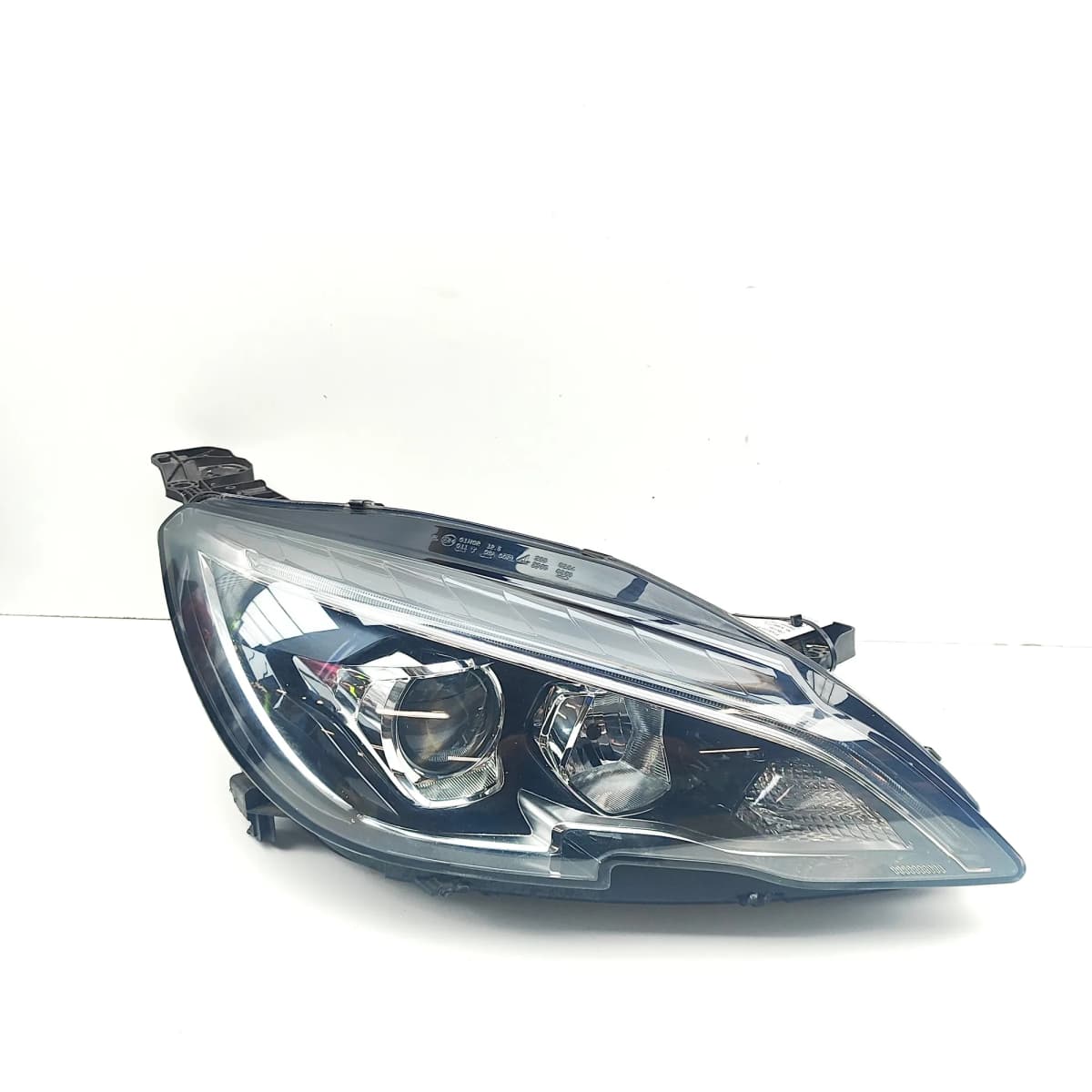 PEUGEOT 308 SW MK2 Front Right Headlight 981699078000 1.5 Diesel 75kw 36607279