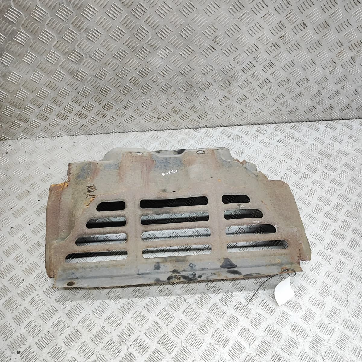 MITSUBISHI L 200 TRITON KJ Engine Cover 5370B507 2.4 Diesel 36241571 2017