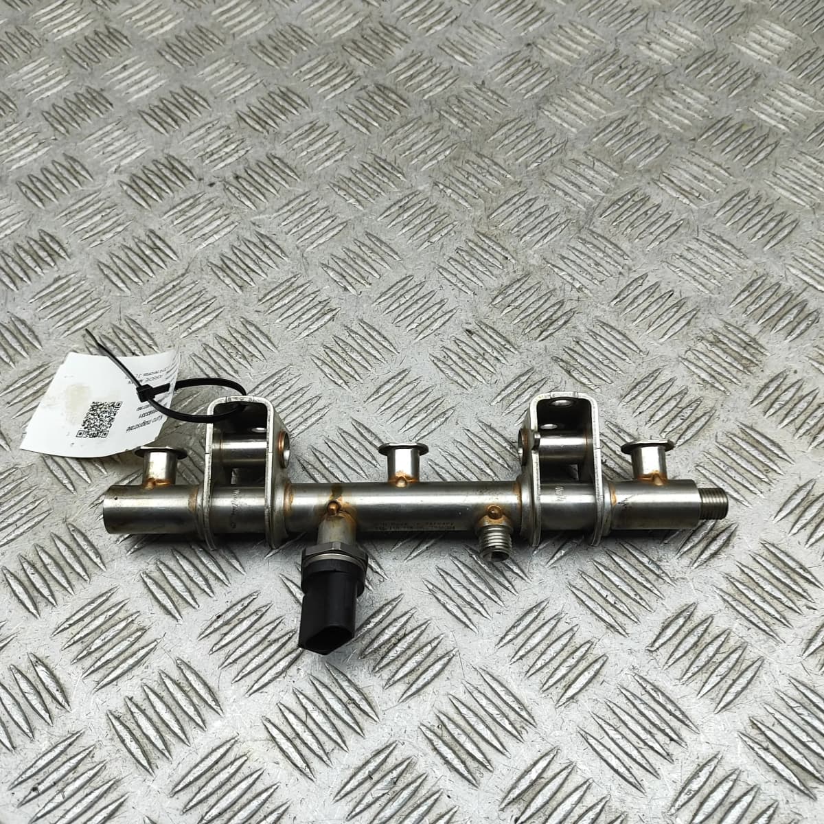 PORSCHE MACAN 95B Fuel Rail 94611011800 3.0 Petrol 250kw 2014 35163331