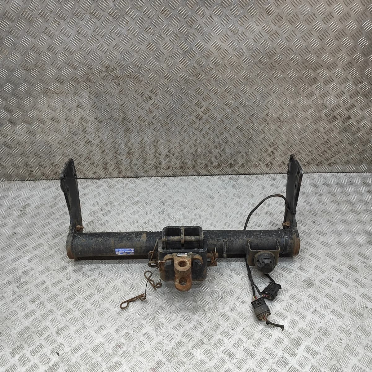 MERCEDES-BENZ SPRINTER 907 Towbar Kit JAW-2B 2023 35129243 NOT OEM
