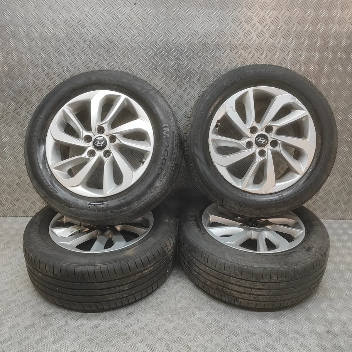 HYUNDAI TUCSON TL Alloy Wheel Set R17 52910-D7210 1.7 Diesel 104kw 36052148