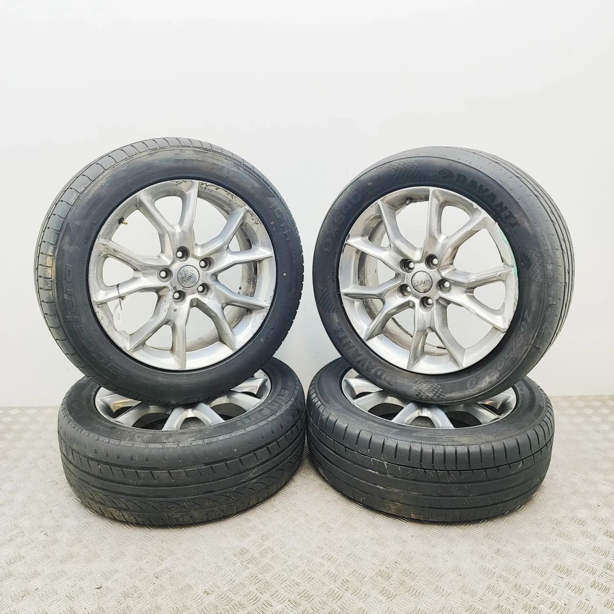 JEEP GRAND CHEROKEE WK Alloy Wheel Set R20 1VH41AAAAD 3.0 Diesel 35639434 2016