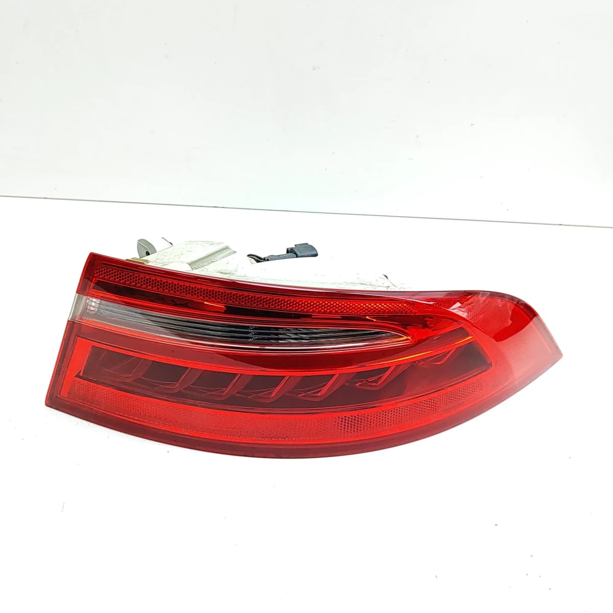 JAGUAR XE X760 Rear Right Tail Light GX73-13404-AF 2.0 Diesel 132kw 35943934