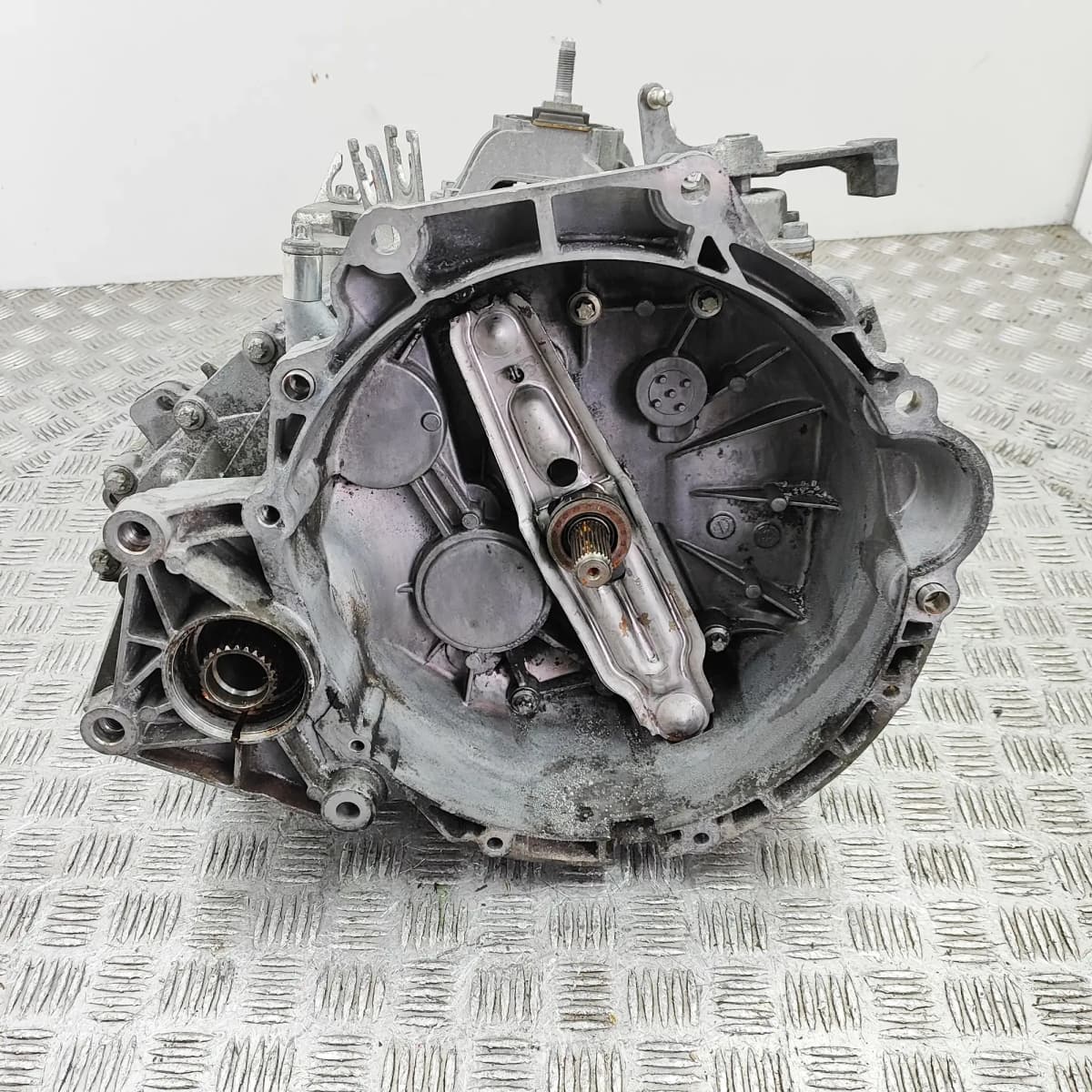 MINI COUNTRYMAN R60 Manual Gearbox GS6-53DG 2.0 Diesel 105kW 2015 34905146