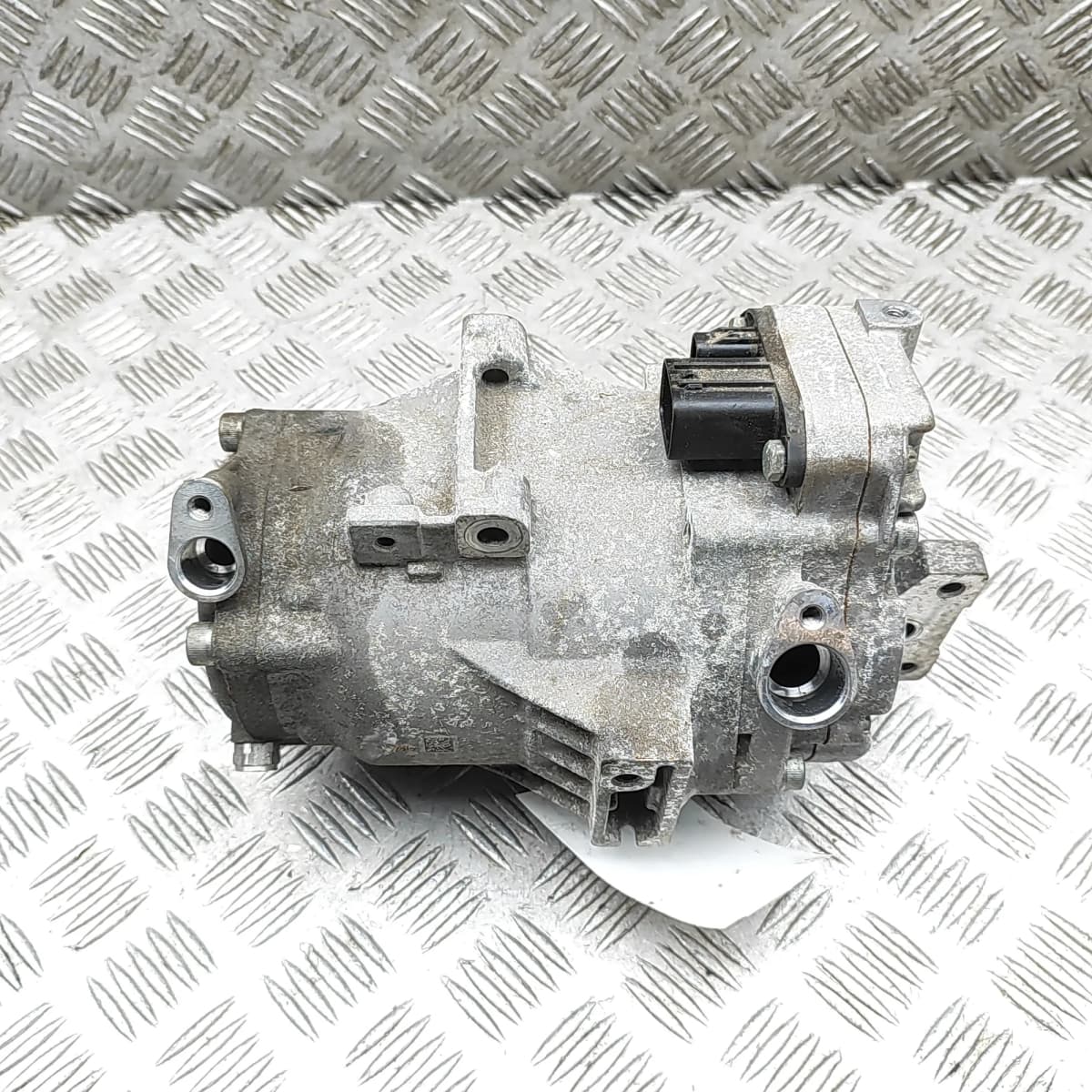 NISSAN LEAF ZE1 MK2 Air Condition A/C Pump 92600-5SA0B Electricity 110kW 2021