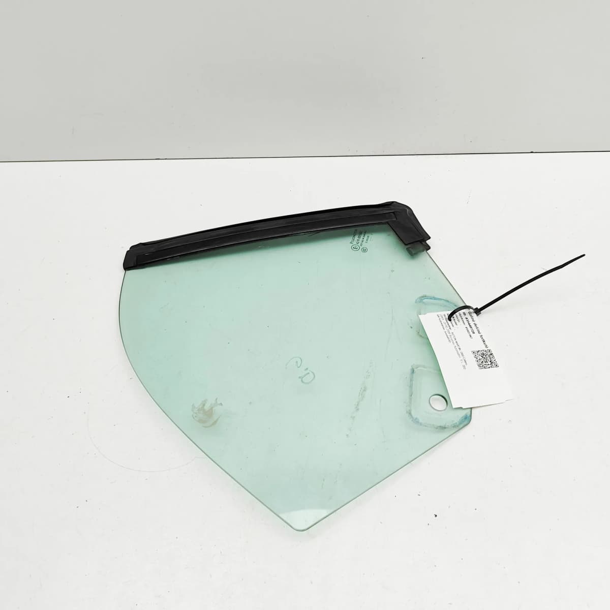 ASTON MARTIN DB9 Cabrio AM802 Rear Right Quarter Window AS2 4G43-N29750-BA 2008