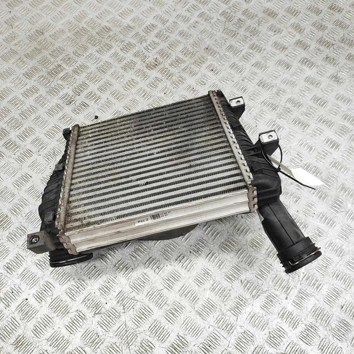 VW TOUAREG 7P5 Intercooler Radiator 7P0145804B 3.0 Diesel 193kw 2017 34480132