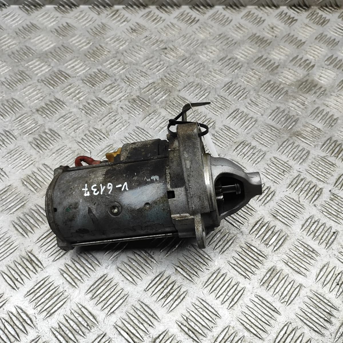 NISSAN NP300 NAVARA Pick-up D23 MK3 Starter Motor 233002654R 2.3 Diesel 140kW