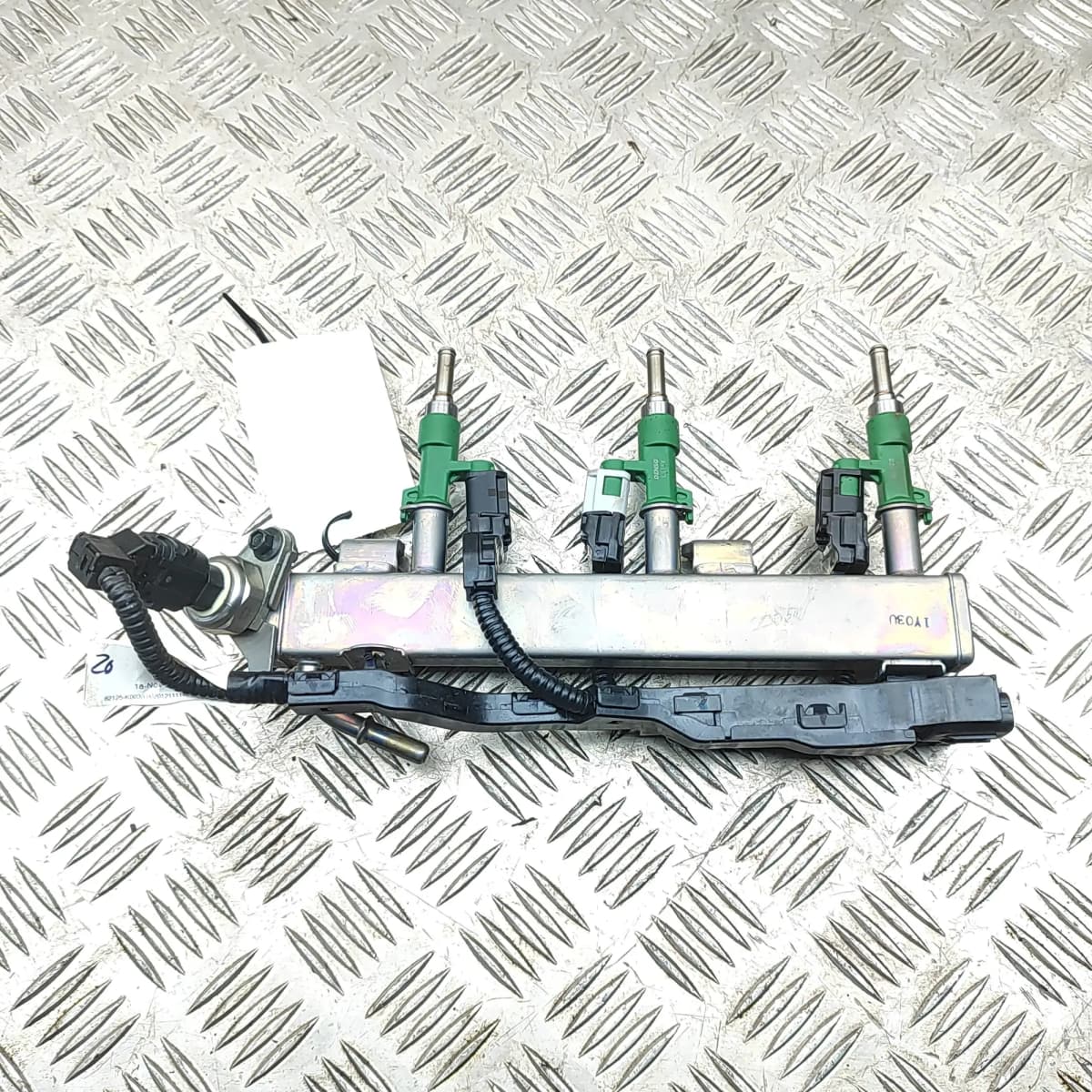 TOYOTA YARIS CROSS XP210 Fuel Rail 23250-F3020 1.5 Hybrid 85kW 2022 34486664