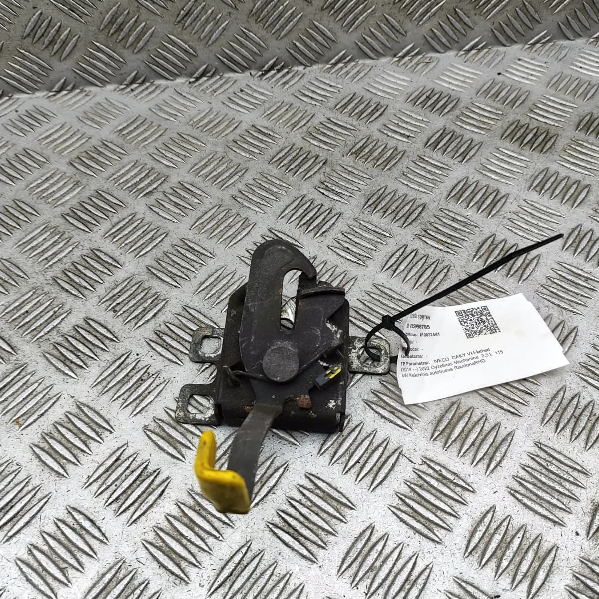 IVECO DAILY MK6 Flatbed Bonnet Lock 5801688584 2.3 Diesel 115kw 2022 35998785