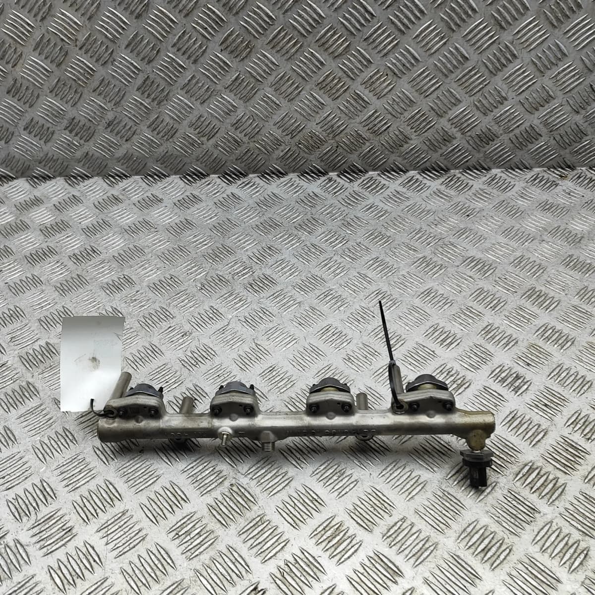 MINI COOPER F55 Kraftstoffverteiler 8665633 2,0 Benzin 141 kW 2022 35419226