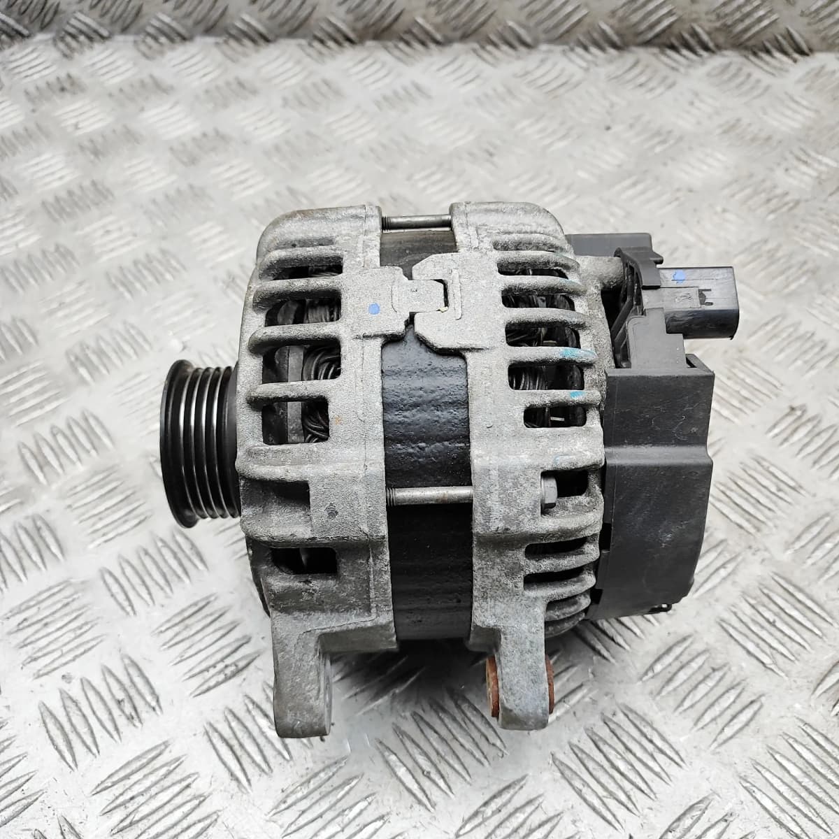 MERCEDES-BENZ CLA Coupe C117 Alternator Generator A0009063322 2015 36429162