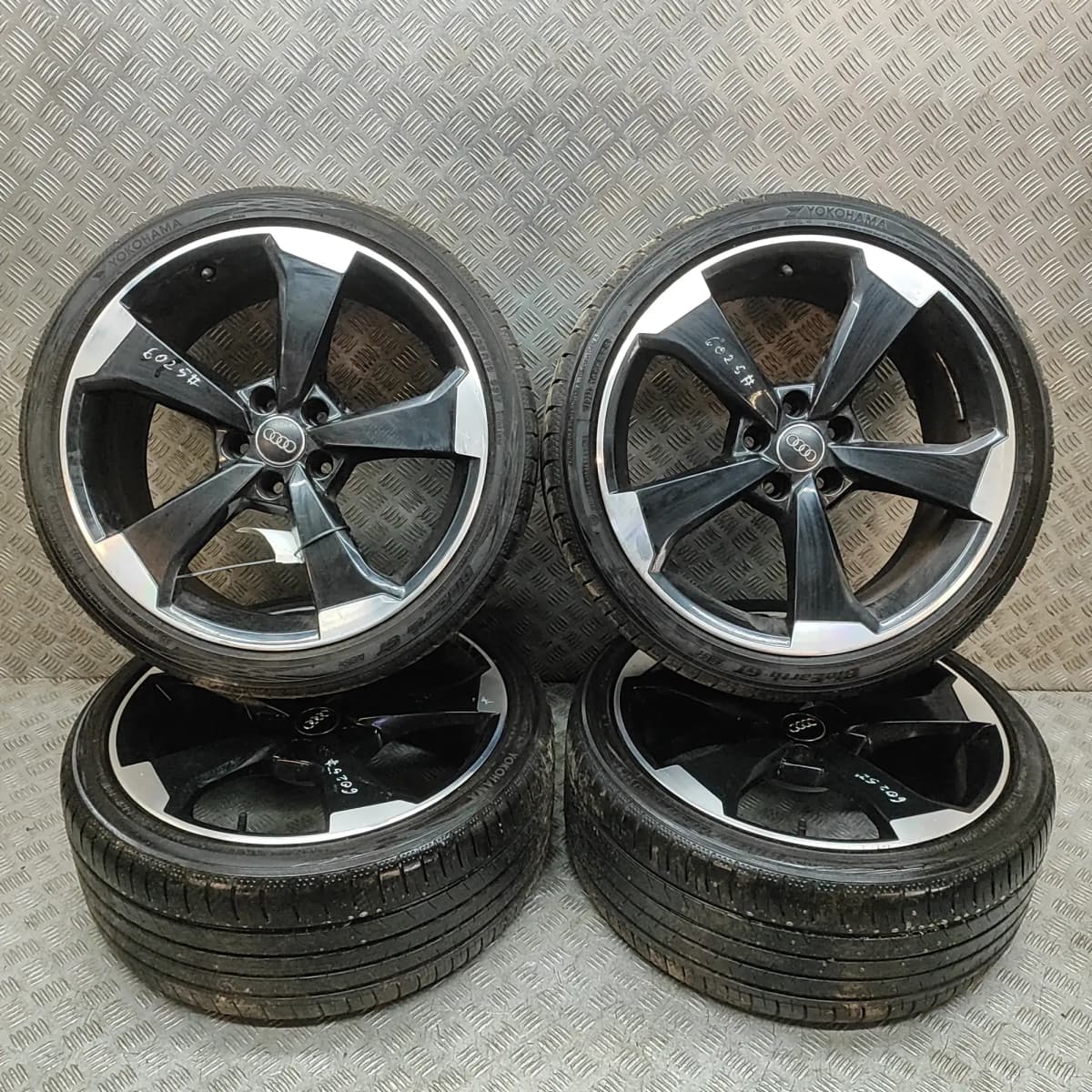 AUDI A4 8W2, B9 Alloy Wheel Set 8W0601025CG 2.0 Petrol 110kw 2020 34294467