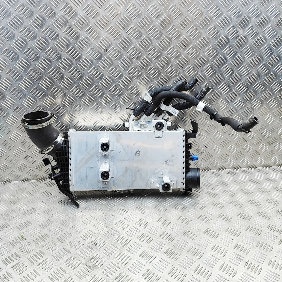 LAND ROVER DISCOVERY V L462 Intercooler Radiator K6D3-6K-775BE 3.0 Hybrid 221kW