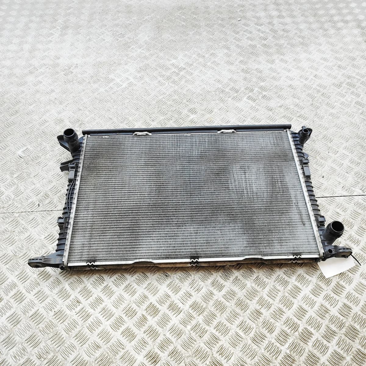 AUDI Q5 8R Cooling Radiator 8K0121251H 3.0 Diesel 230kw 2015 35654666