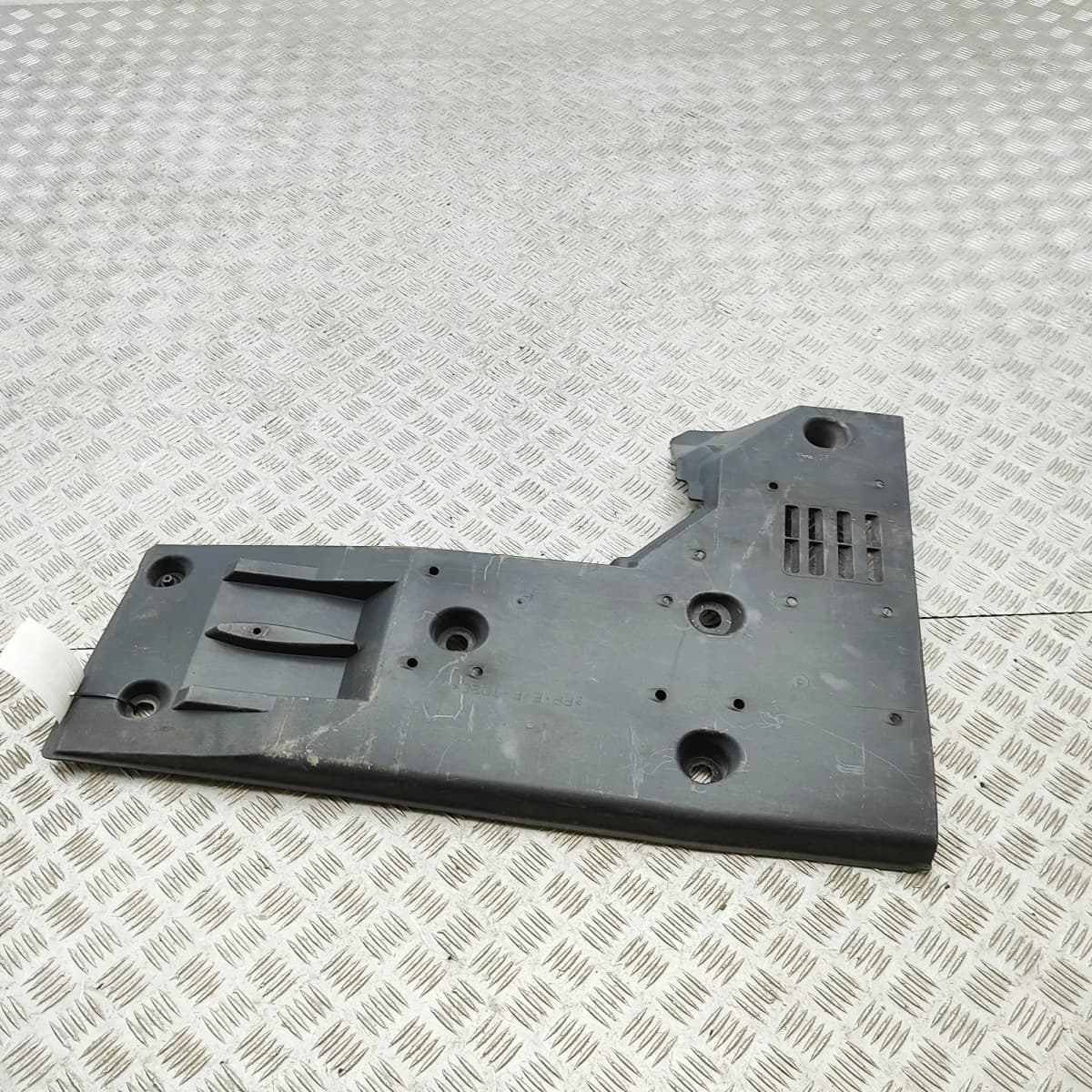 LEXUS IS XE30 Right Side Underbody Cover 58165-30110 2015 35978387