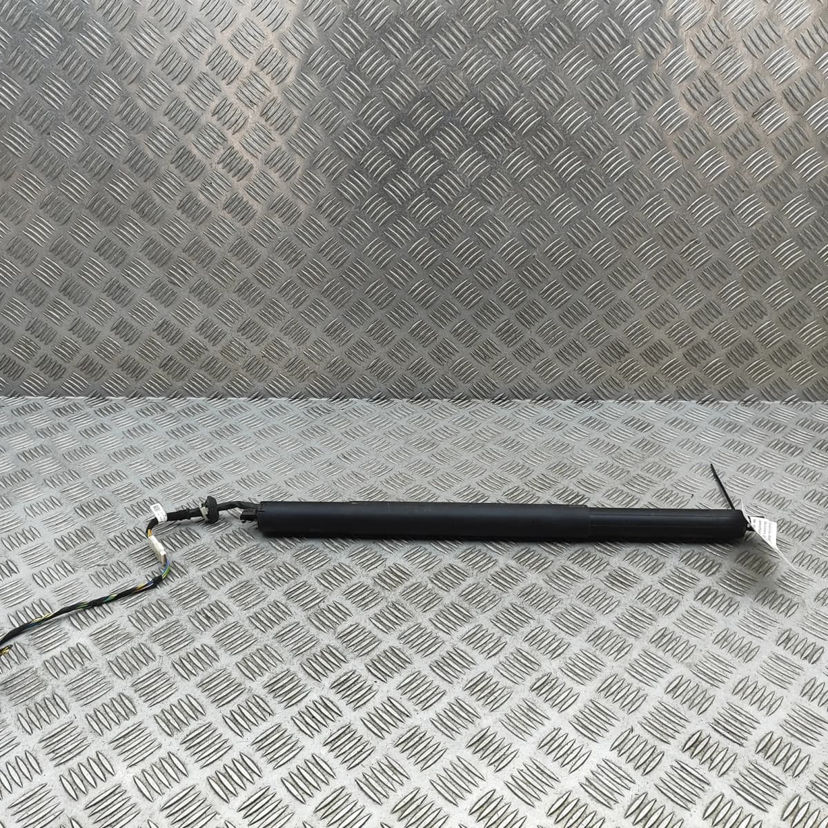 BMW X5 G05 Right Side Tailgate Gas Strut 9482800 3.0 Hybrid 210kW 2020 34354490