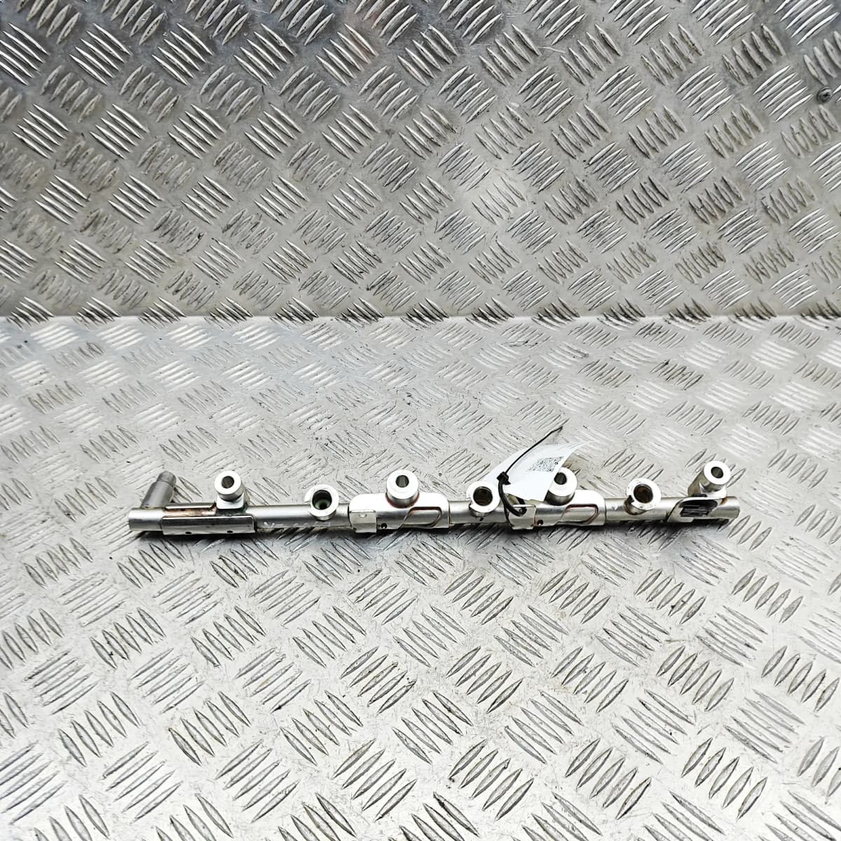 INFINITI Q50 LH Fuel Rail 17522-5CA0A 3.0 Petrol 224kw 2018 34398282