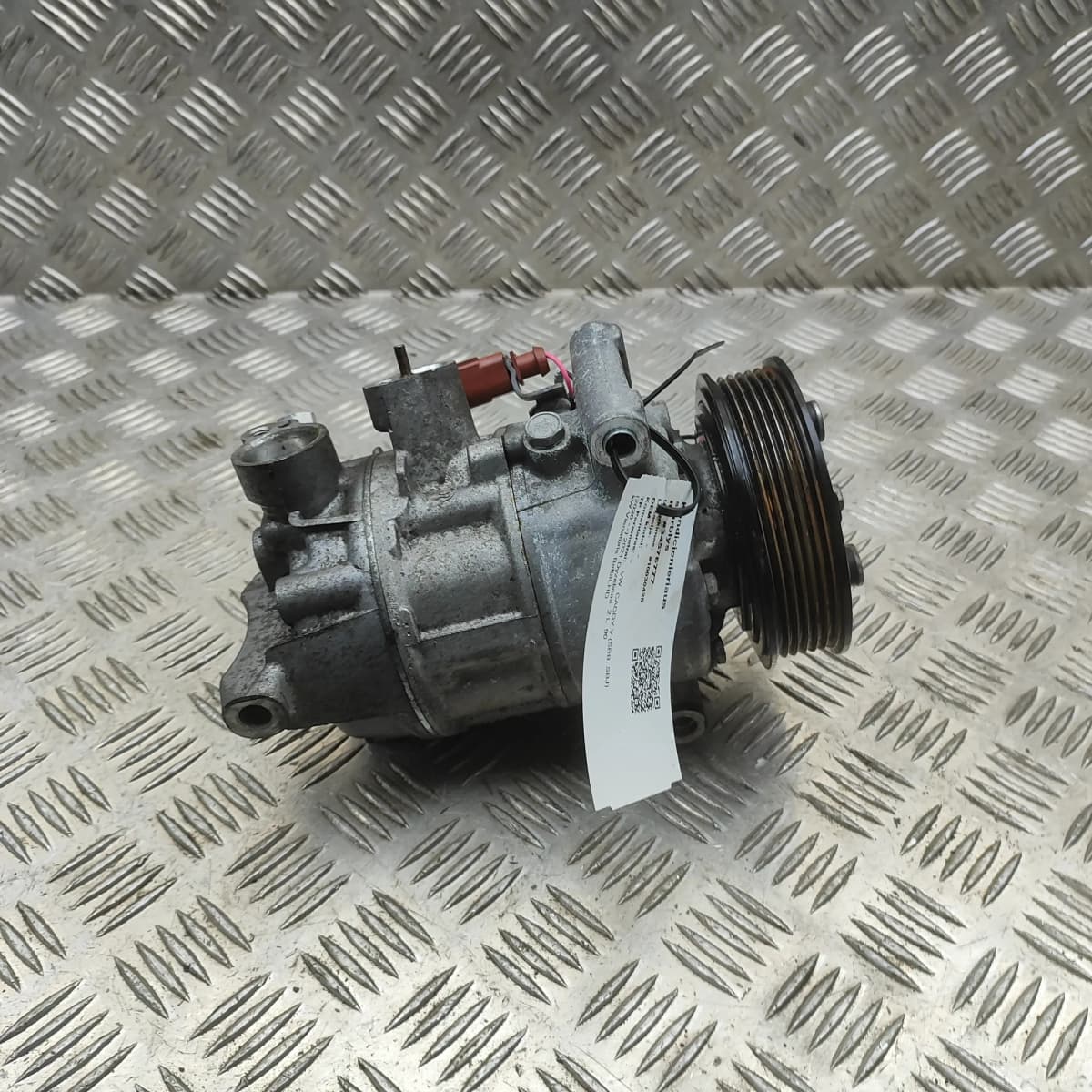 VW CADDY Mk5 SB Air Condition A/C Pump 3Q0816803B 2.0 Diesel 90kw 34576777